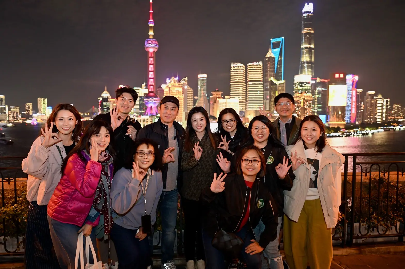 Line Album 愛人家族 上海行 251028 3