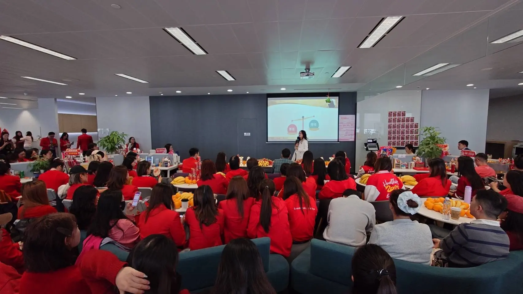 Line Album 20251027上海友邦開門紅 251028 5