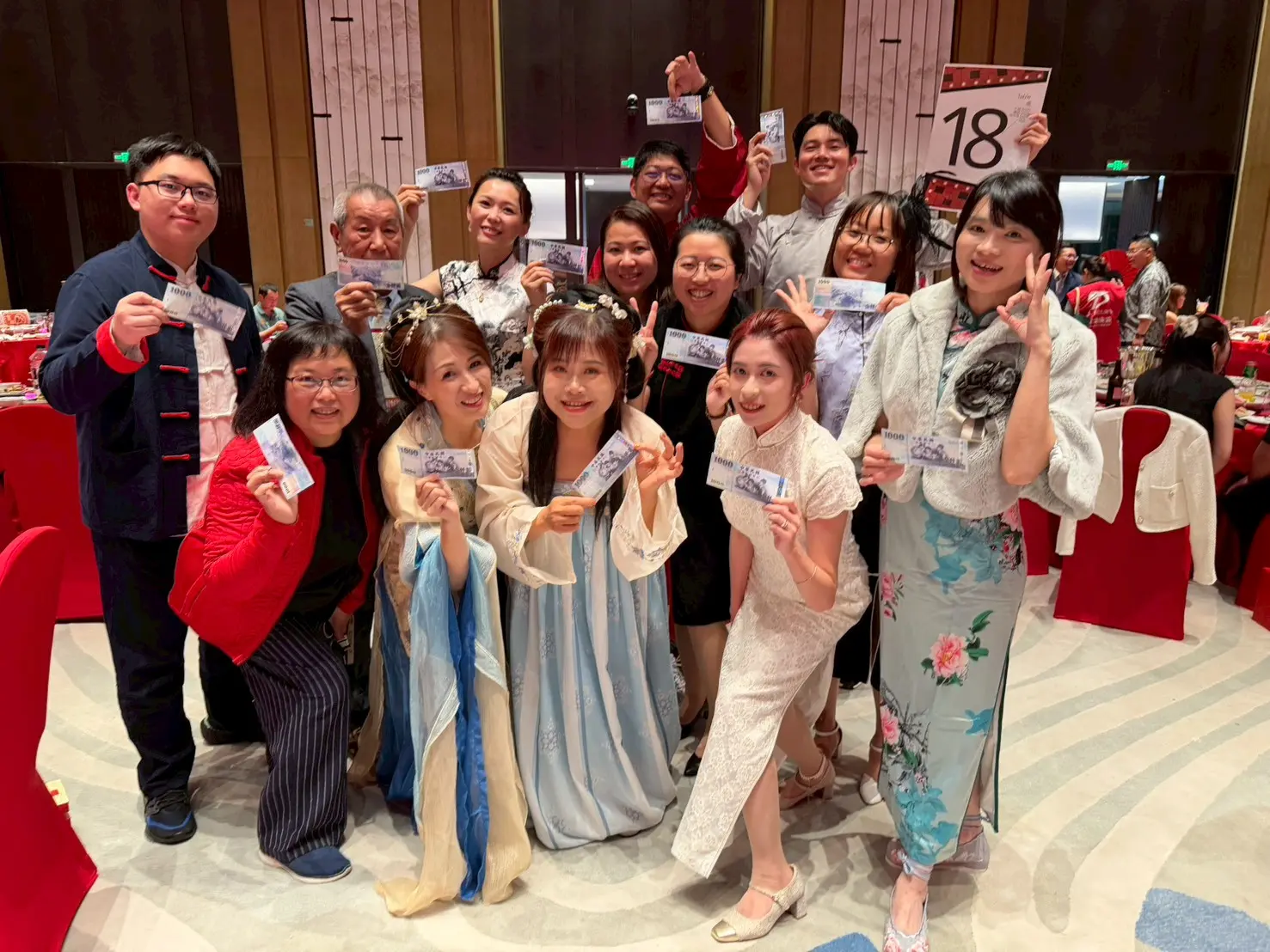 Line Album 愛人家族 上海行 251028 21