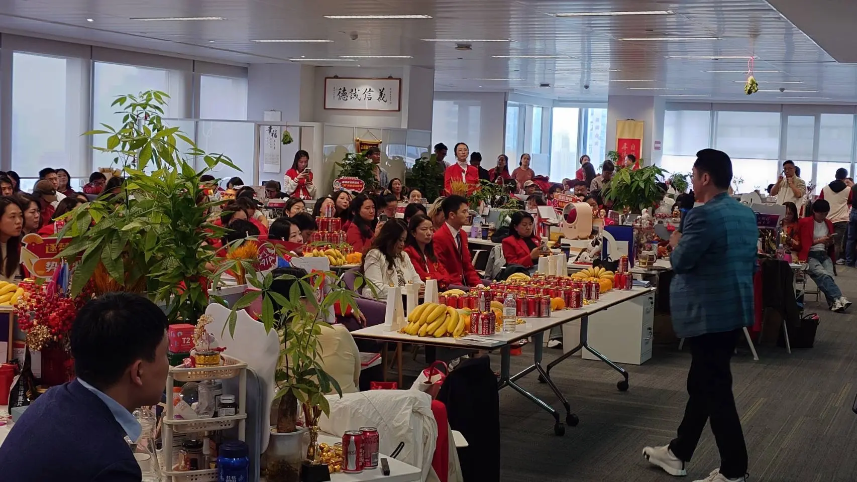 Line Album 20251027上海友邦開門紅 251028 10